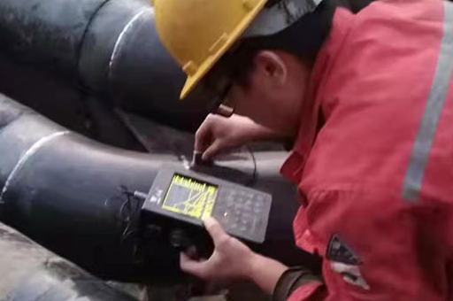 <a href=http://www.licaitop.cn/e/tags/htag.php?tag=jinan target=_blank class=infotextkey>濟南</a>不銹鋼壓縮空氣管道安裝現場